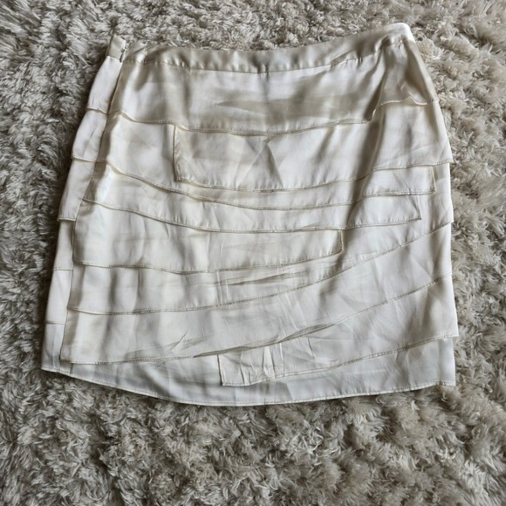 Ann Taylor Cream Ivory 100% Silk Tiered Layered Mini Skirt Size 6 Cocktail Luxe - Picture 7 of 7